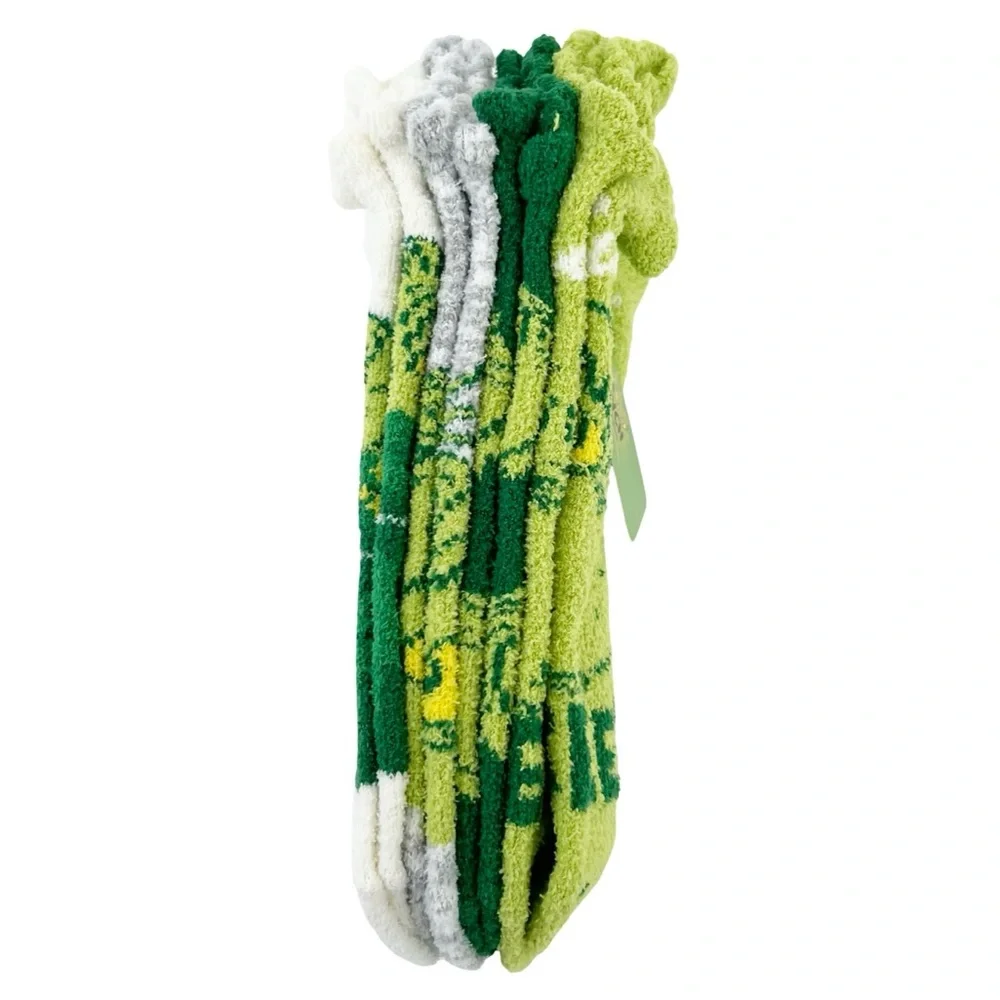 Dr. Seuss The Grinch Ankle Soft Socks 4 Pair  NIP